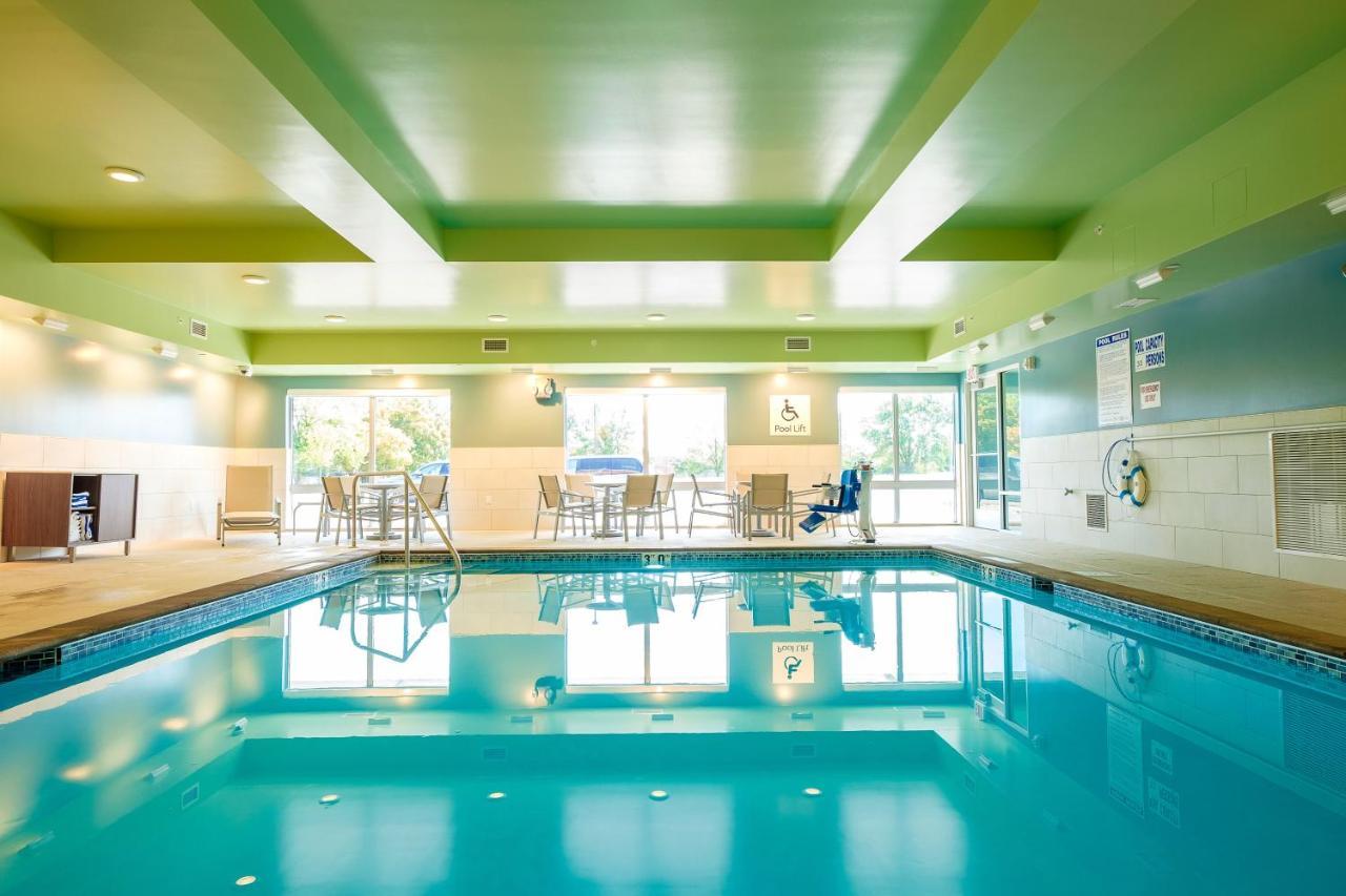 Holiday Inn Express & Suites Eagan - Minneapolis Area By Ihg Bagian luar foto