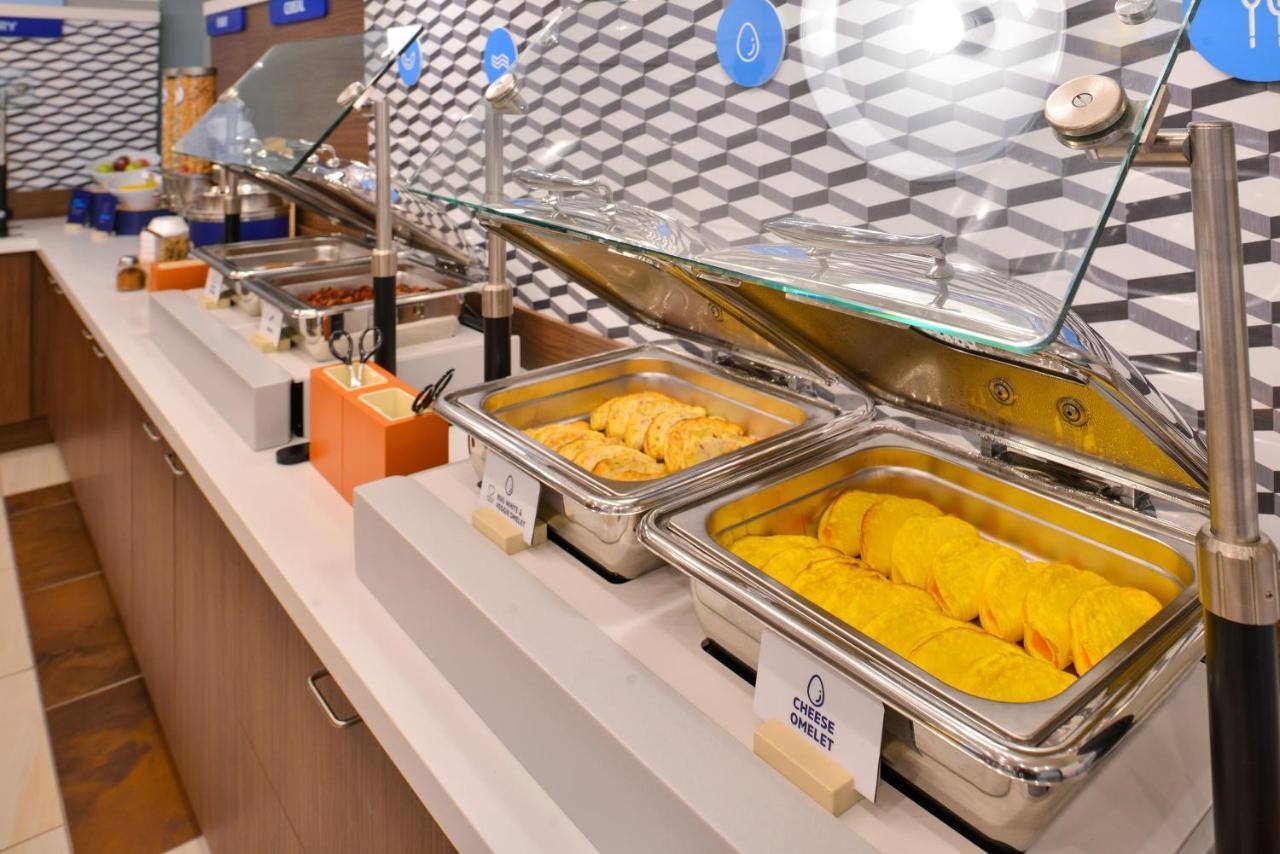 Holiday Inn Express & Suites Eagan - Minneapolis Area By Ihg Bagian luar foto